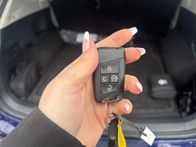 used 2022 Volkswagen Tiguan car, priced at $27,998