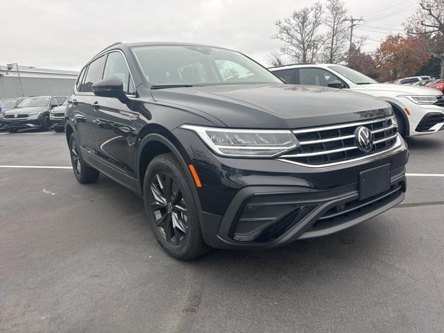 new 2024 Volkswagen Tiguan car, priced at $34,000