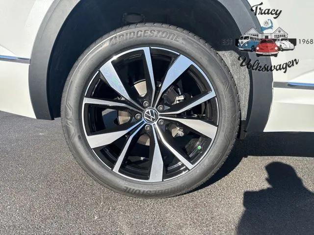 new 2026 Volkswagen Atlas car, priced at $56,898