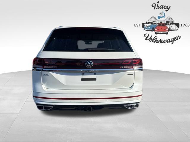 new 2026 Volkswagen Atlas car, priced at $58,398
