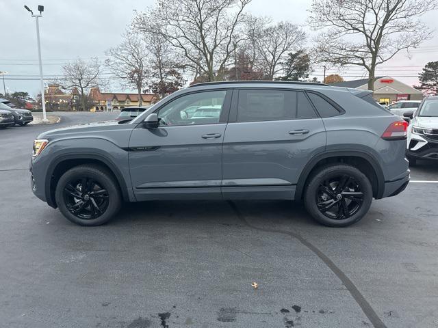 new 2025 Volkswagen Atlas Cross Sport car, priced at $52,001