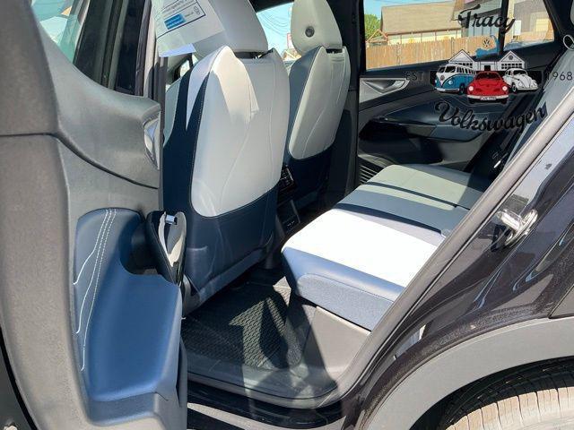 new 2025 Volkswagen ID.4 car, priced at $50,988