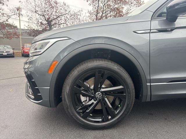 new 2024 Volkswagen Tiguan car, priced at $38,611