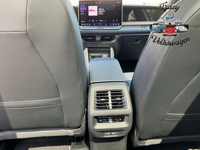 new 2025 Volkswagen Tiguan car, priced at $42,804