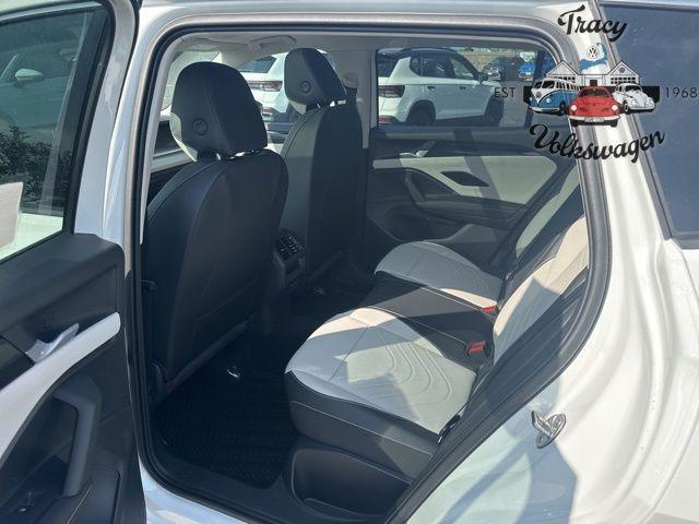 new 2025 Volkswagen Tiguan car, priced at $37,882