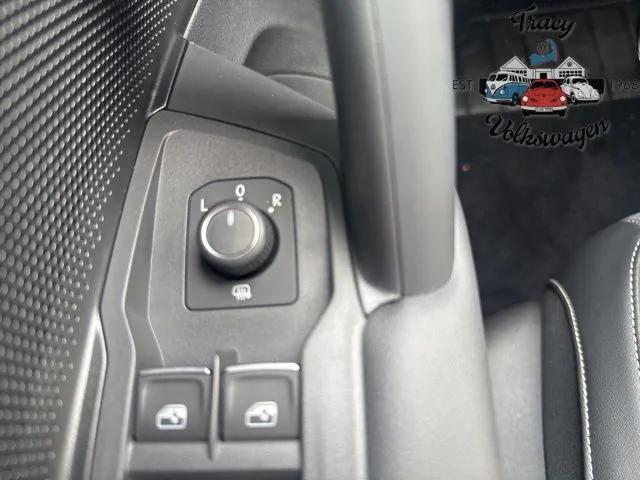 new 2025 Volkswagen Tiguan car, priced at $34,499