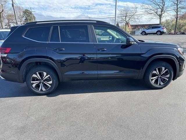 new 2024 Volkswagen Atlas car, priced at $40,347