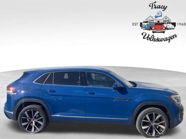 new 2025 Volkswagen Atlas Cross Sport car, priced at $54,550