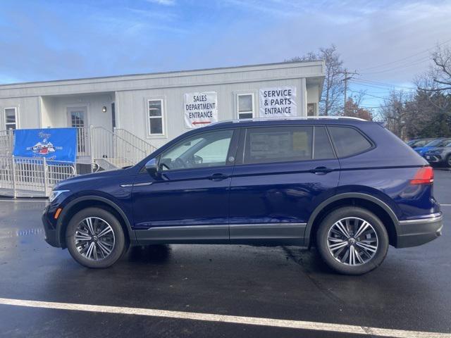 new 2024 Volkswagen Tiguan car, priced at $35,821