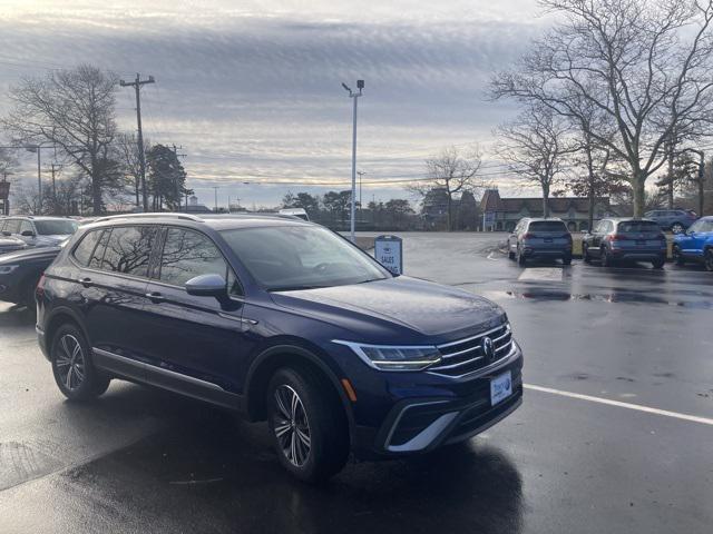 new 2024 Volkswagen Tiguan car, priced at $35,821