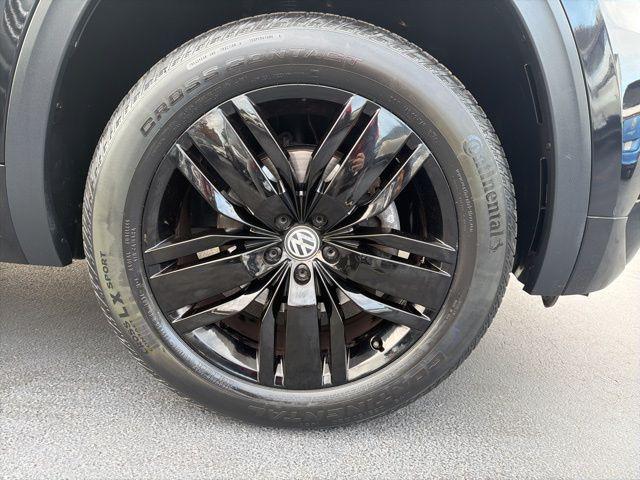 used 2018 Volkswagen Atlas car, priced at $21,881