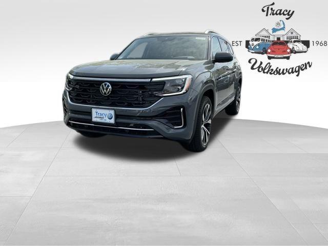 new 2025 Volkswagen Atlas car, priced at $55,000
