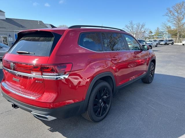 new 2024 Volkswagen Atlas car, priced at $46,300