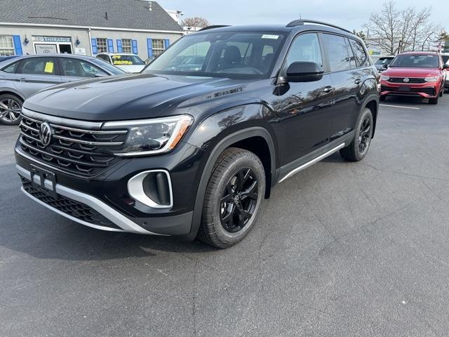 new 2024 Volkswagen Atlas car, priced at $52,998