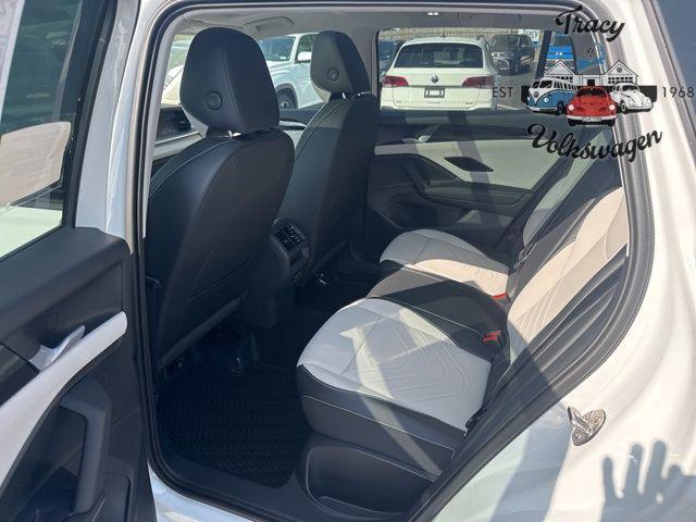 new 2025 Volkswagen Tiguan car, priced at $36,700