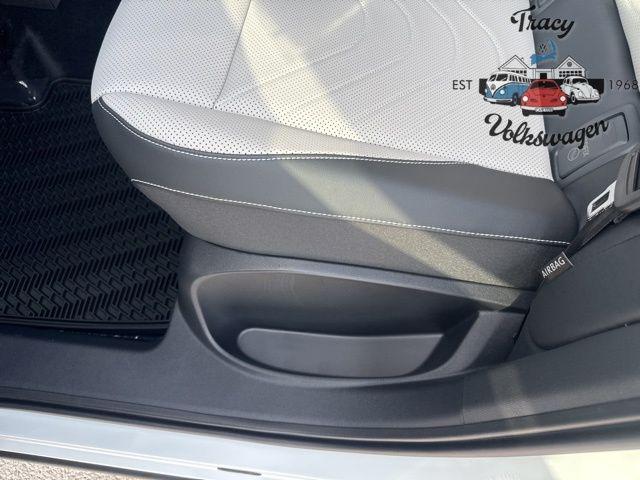 new 2025 Volkswagen Tiguan car, priced at $36,700