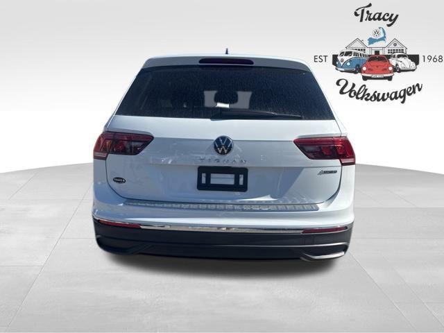 new 2024 Volkswagen Tiguan car, priced at $34,000