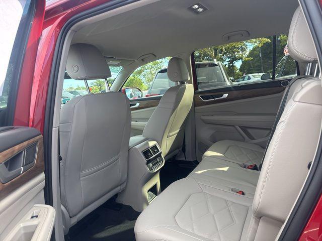 used 2024 Volkswagen Atlas car, priced at $37,948