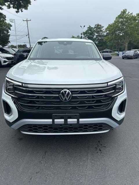 new 2024 Volkswagen Atlas car, priced at $51,761