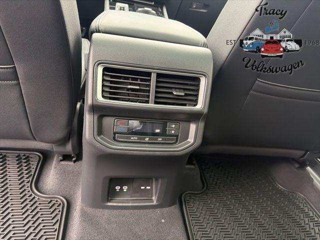 new 2026 Volkswagen Atlas car, priced at $50,415