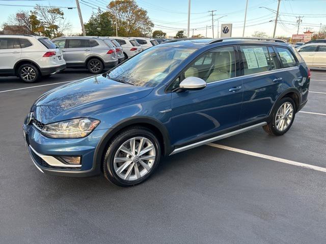 used 2019 Volkswagen Golf Alltrack car, priced at $23,884