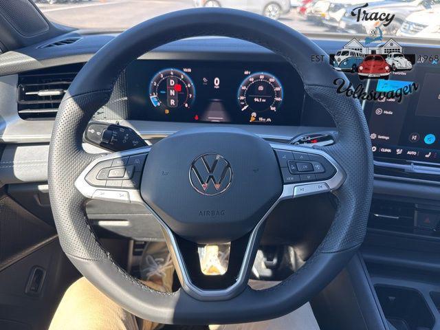new 2025 Volkswagen Tiguan car, priced at $39,100