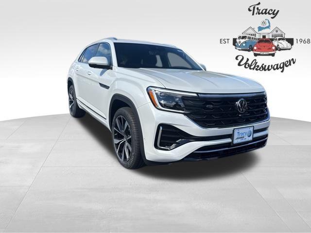 new 2026 Volkswagen Atlas Cross Sport car, priced at $56,631