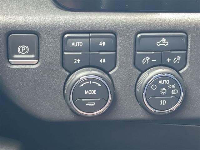 used 2022 Chevrolet Silverado 1500 car, priced at $51,990