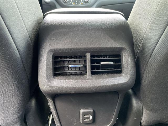 used 2024 Chevrolet Equinox car, priced at $25,990