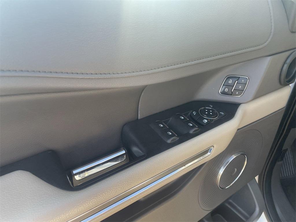 used 2020 Ford Expedition Max car, priced at $26,294