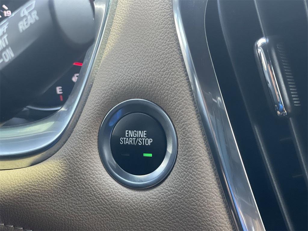 used 2022 Chevrolet Traverse car, priced at $36,750