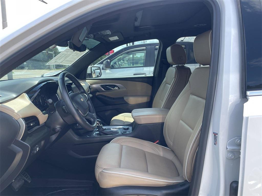 used 2022 Chevrolet Traverse car, priced at $36,750