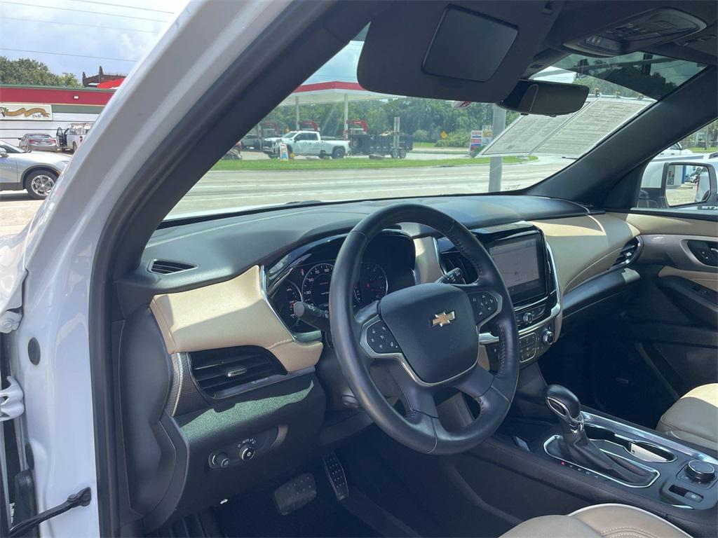 used 2022 Chevrolet Traverse car, priced at $36,750