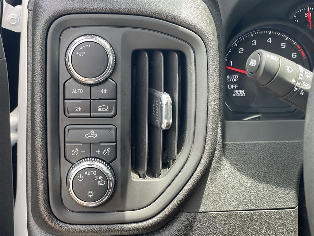 used 2024 GMC Sierra 1500 car, priced at $40,500