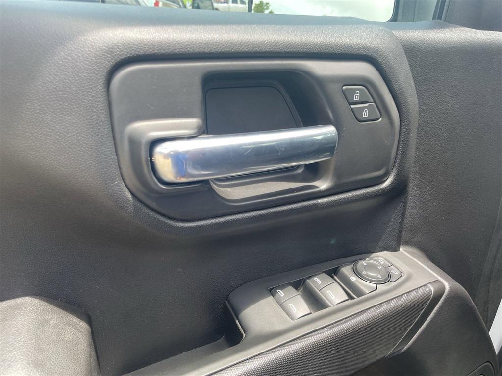 used 2024 GMC Sierra 1500 car, priced at $40,500