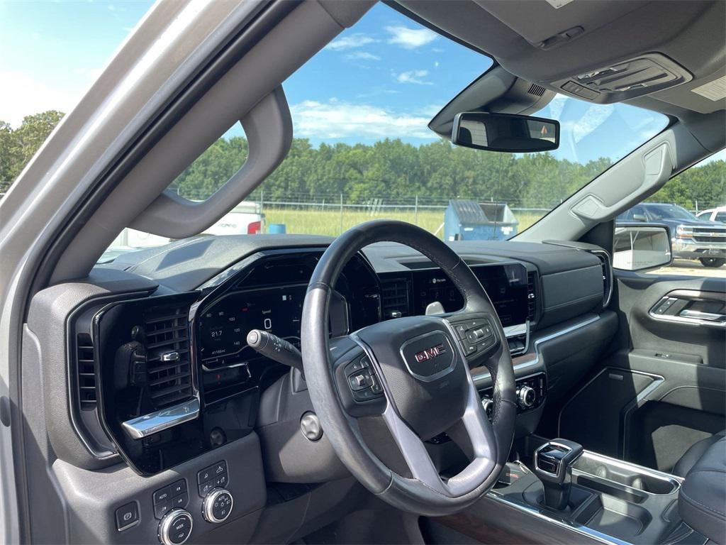 used 2022 GMC Sierra 1500 car, priced at $46,990