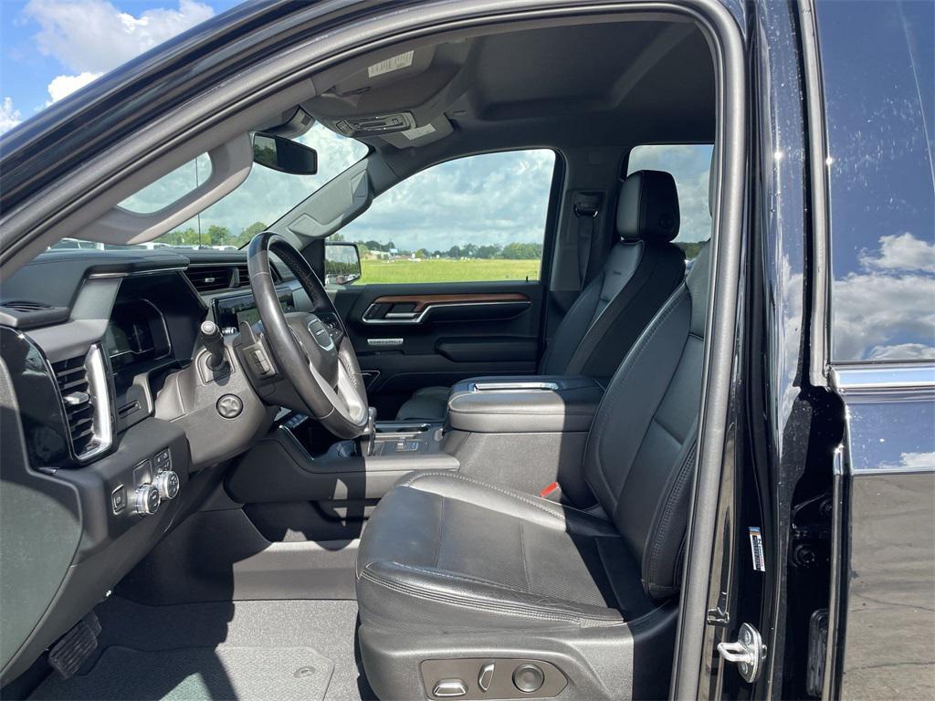 used 2022 GMC Sierra 1500 car, priced at $47,990