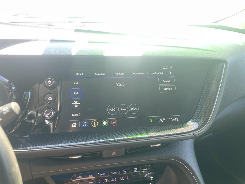 used 2023 Buick Envision car, priced at $27,050