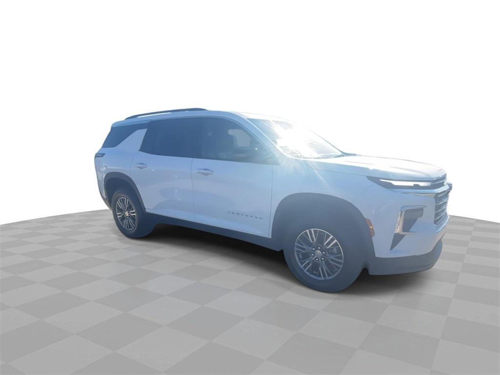 new 2026 Chevrolet Traverse car, priced at $39,990