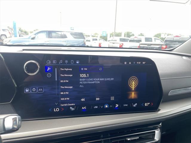 used 2025 Chevrolet Traverse car, priced at $39,850