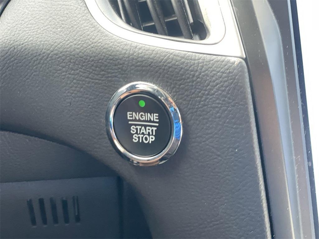 used 2024 Ford Edge car, priced at $28,294