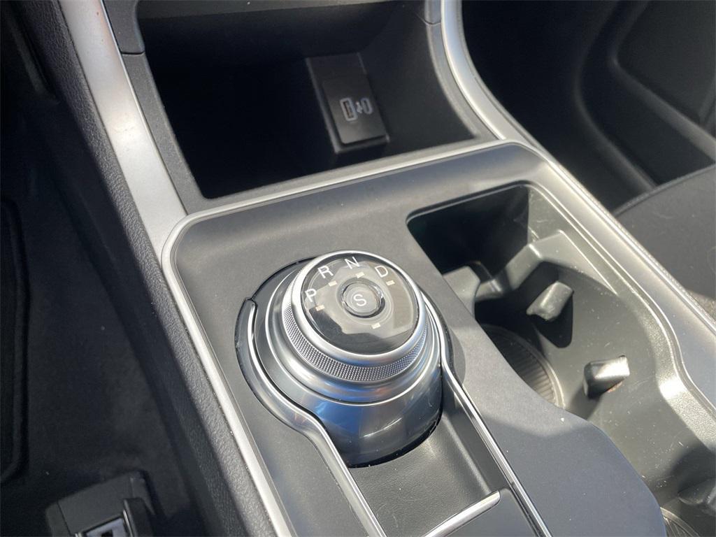 used 2024 Ford Edge car, priced at $28,294