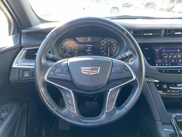 used 2020 Cadillac XT5 car, priced at $25,975