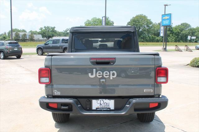 used 2021 Jeep Gladiator car, priced at $38,888