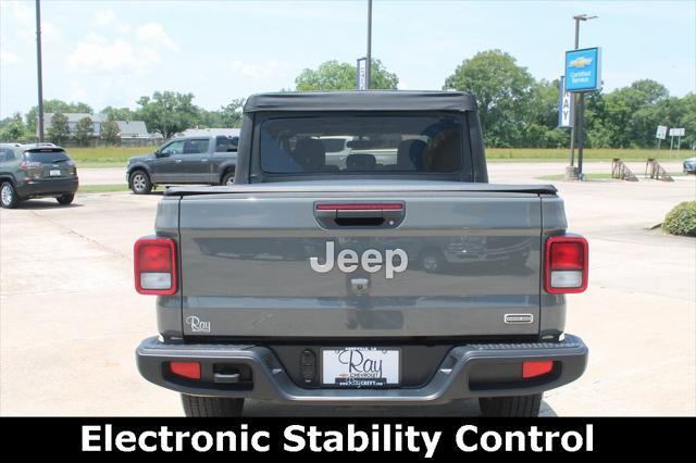 used 2021 Jeep Gladiator car, priced at $38,888