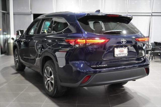 used 2021 Toyota Highlander car, priced at $27,788