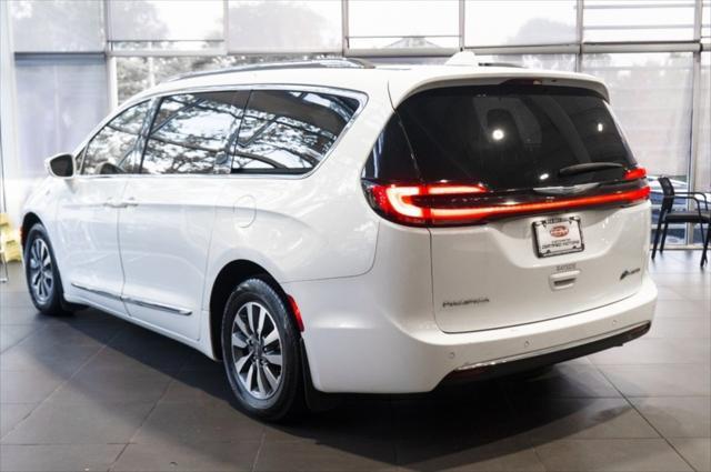used 2021 Chrysler Pacifica Hybrid car, priced at $23,650