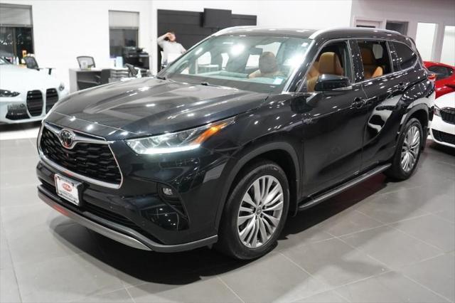 used 2023 Toyota Highlander car, priced at $43,005