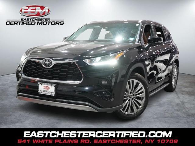 used 2023 Toyota Highlander car, priced at $43,005