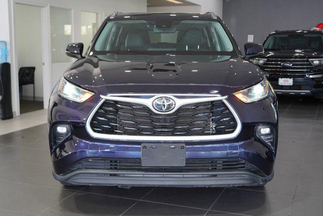 used 2021 Toyota Highlander car, priced at $29,888